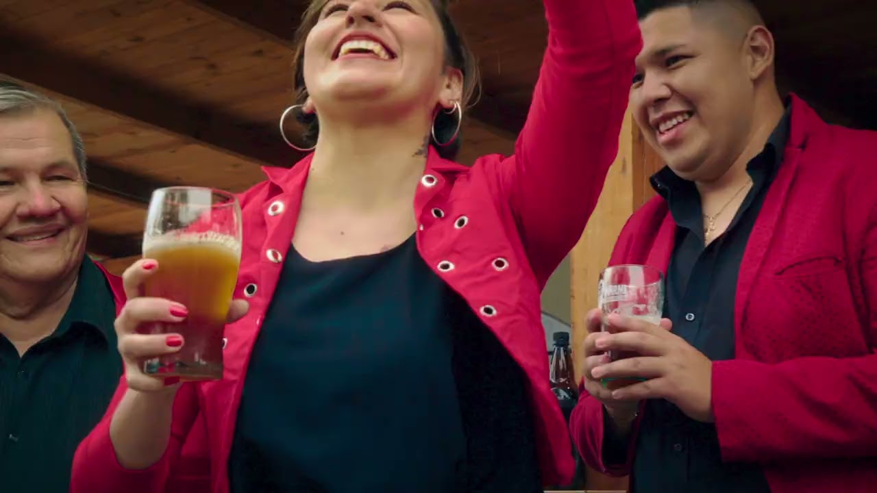 CESAR Y SU GRUPO FELICIDAD   Cholita Fiestera - Cuñado Bandido