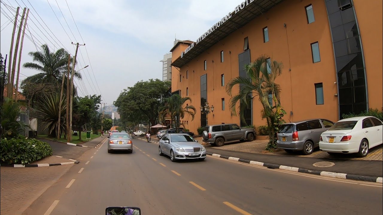YOU WONT BELIEVE HOW CLEAN AND GREEN KAMPALA CITY 🇺🇬 IS IN 2024