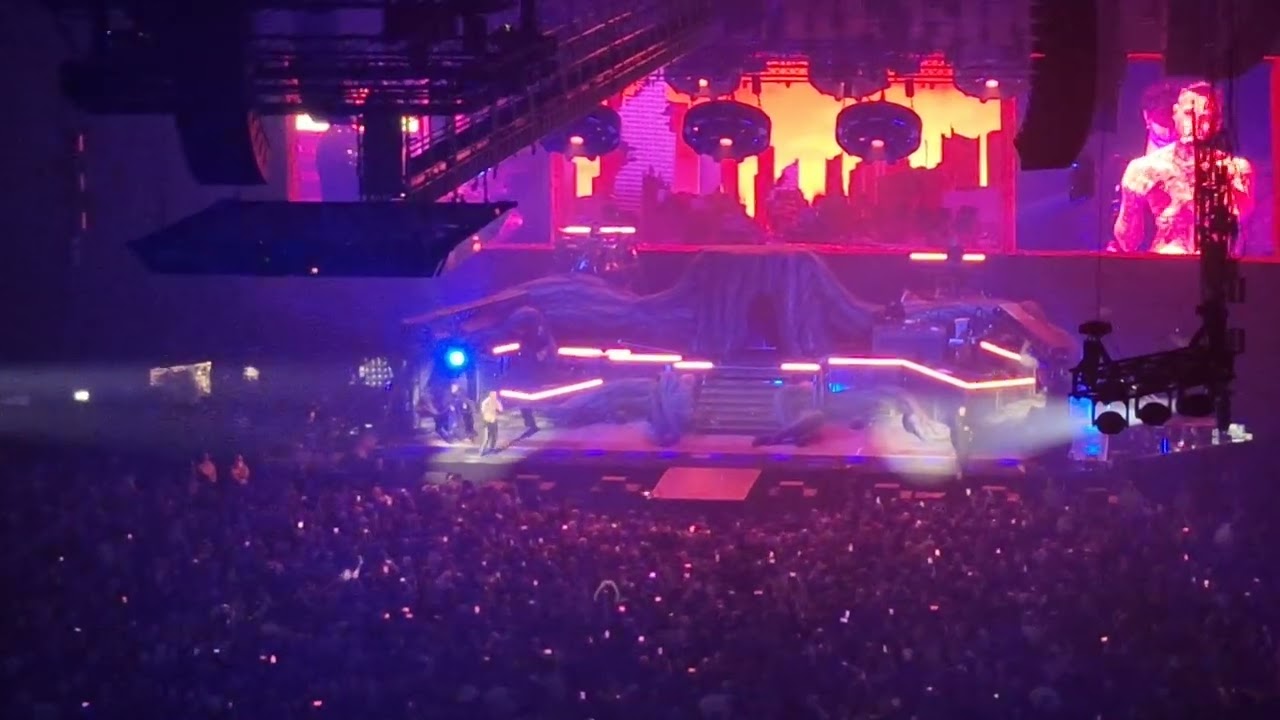 KONTRA K / NICO SANTOS - UBERARENA BERLIN 24.11.25 - BRING MICH NACH HAUS -