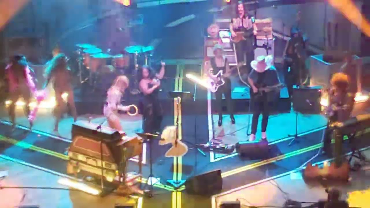GRACE POTTER -- PROUD MARY