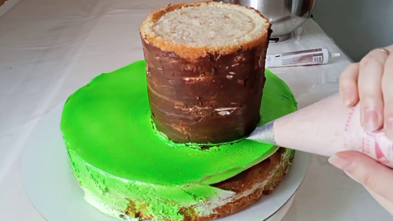 КРУЖКА ПИВА С РАКАМИ, белковым заварным кремом. Шоколадный ганаш