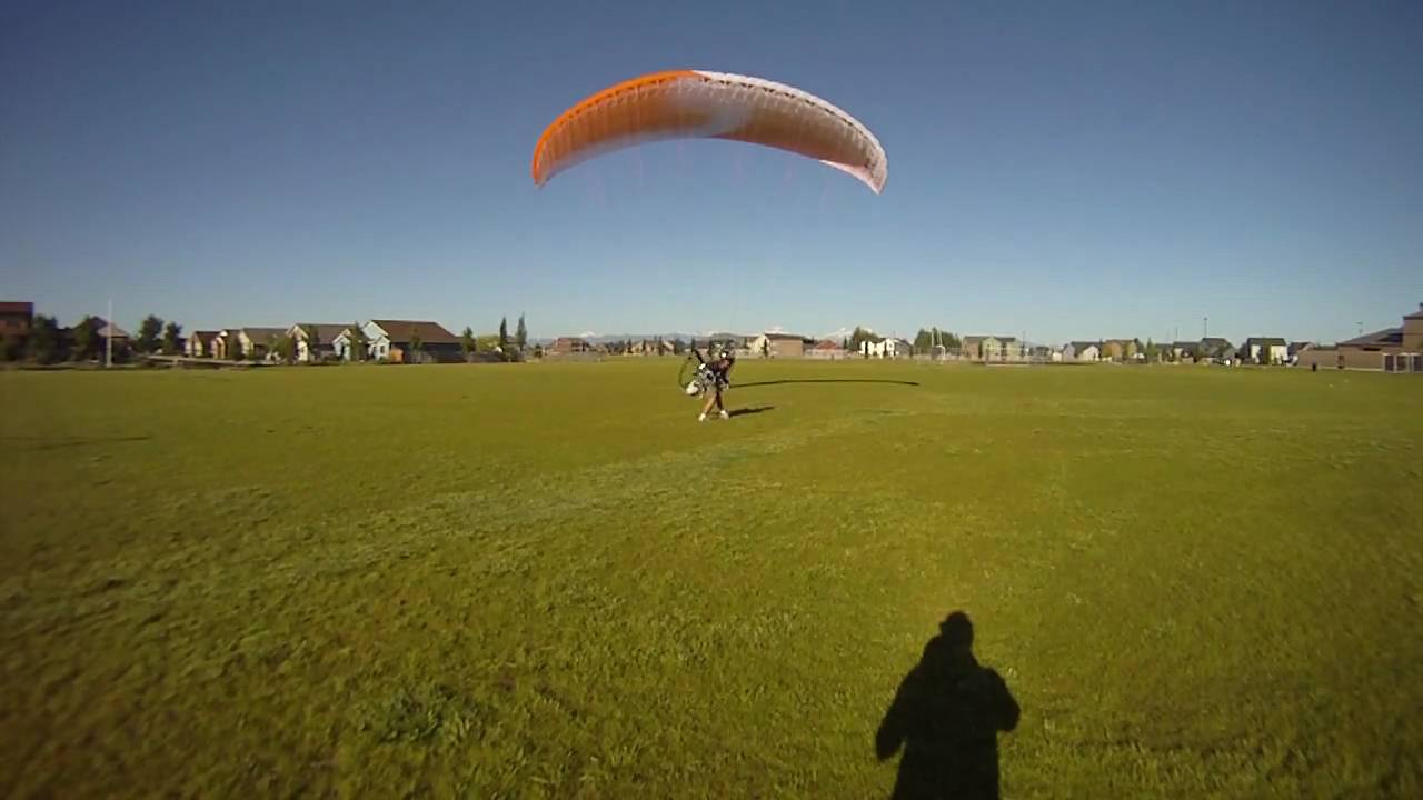 Paramotor Zero wind landing with a Flat Top Super 200 Paramotor with a K2 wing