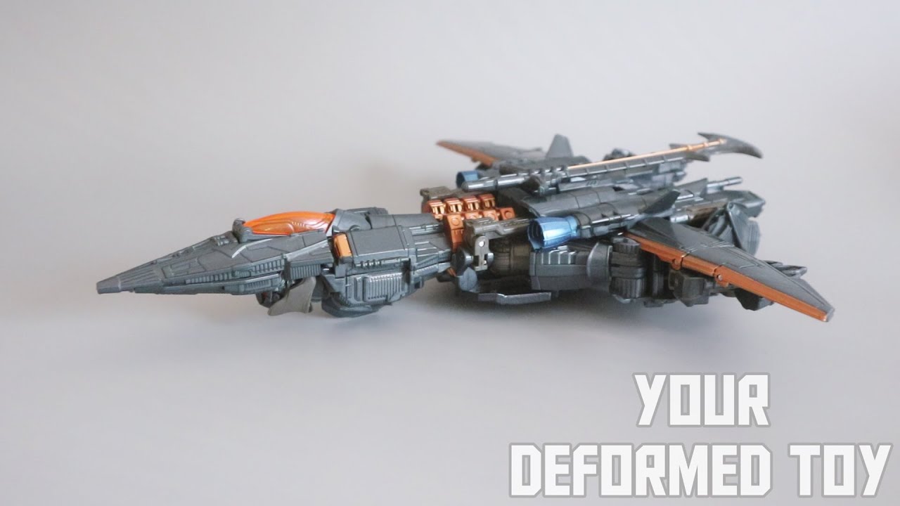 Transformers Studio Series Black Mamba Megatron Deformation