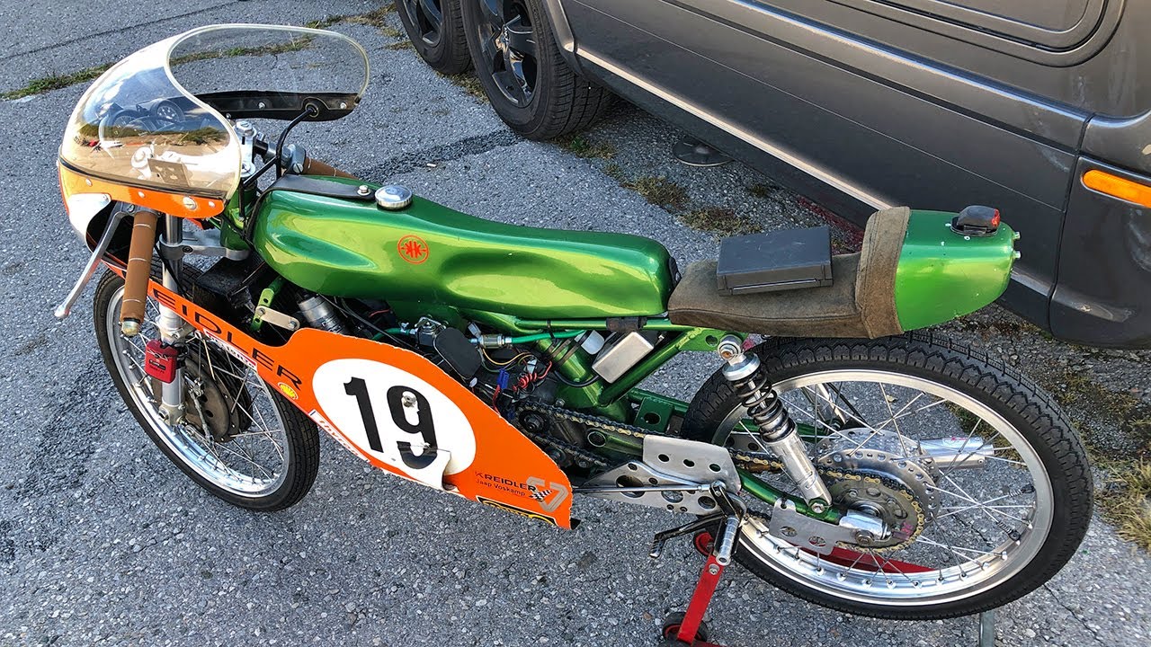 Voskamp Kreidler GP 50 ... It's small, it's green, and it makes interesting sounds. Hummingbird?