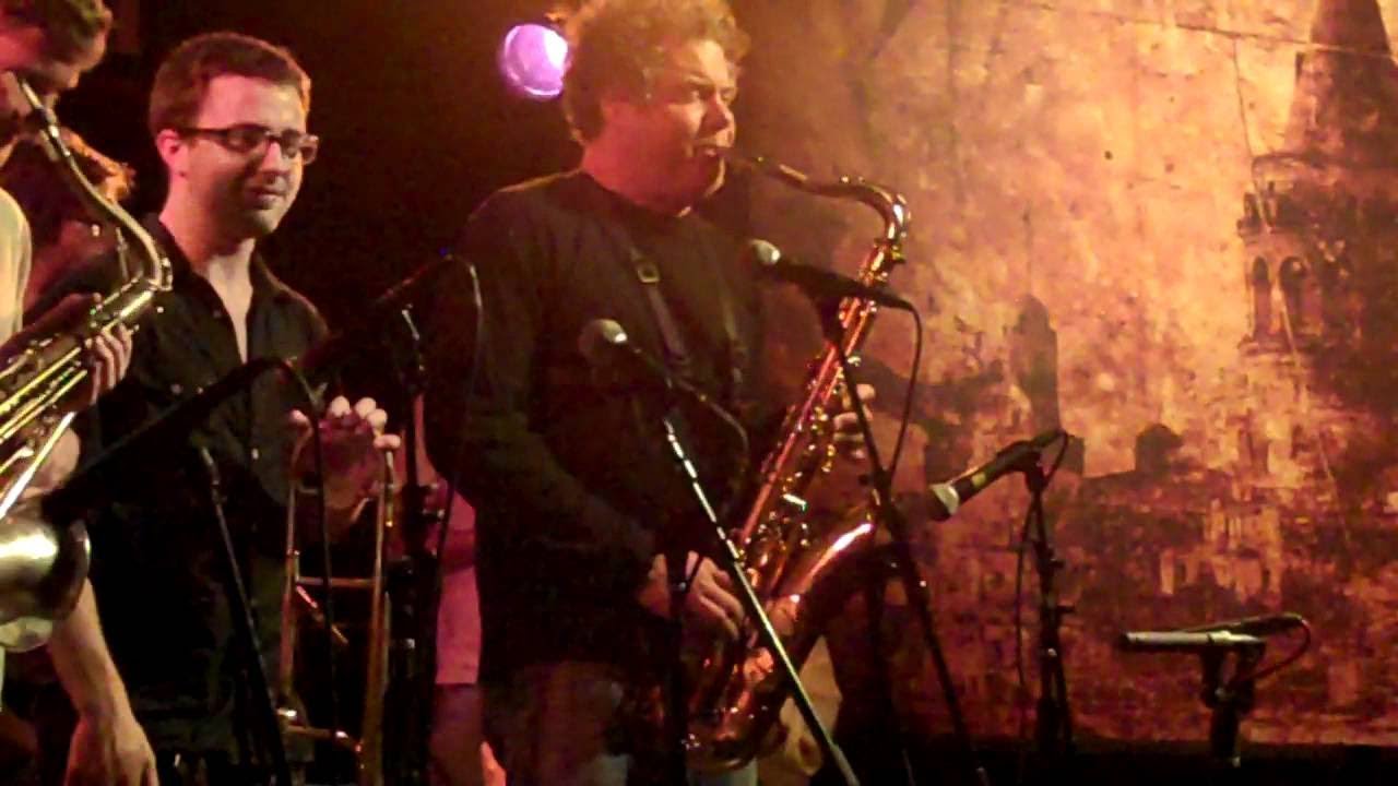 SNL closing theme (waltz in a,tribute to Lenny Pickett)
