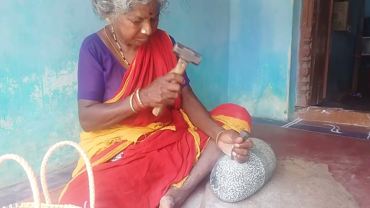 Grinder stone masonry/கிரைண்டர் கல் கொத்துவது
