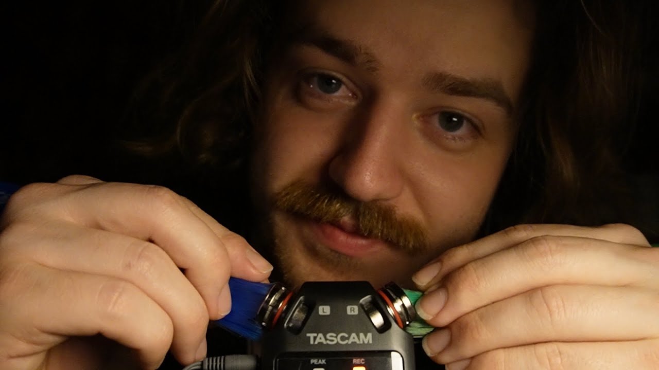 Time to use the little paint brushes again | ASMR Bushing, Lid Sounds, Soft Unintelligible Whispers