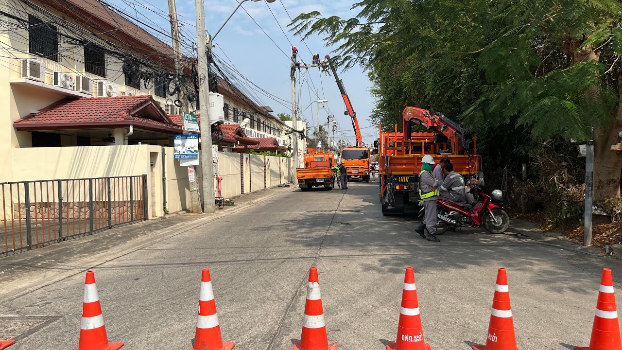 House organ without electricity 🔌  The silence after...#chaam #thailand 