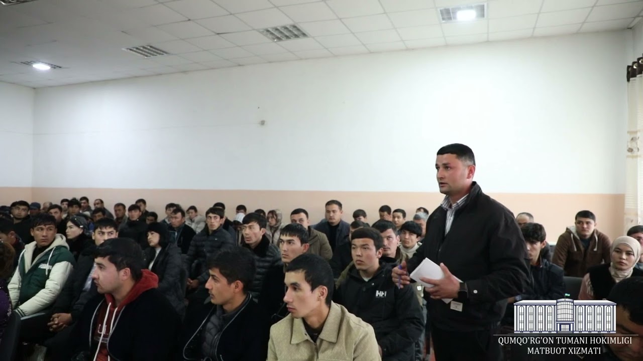 Qumqo‘rg‘on tumandagi ishsiz yoshlar bilan ochiq muloqot tashkil etildi.
