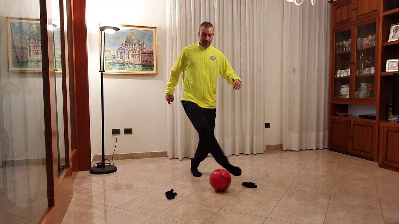 Allenamento calcio in casa