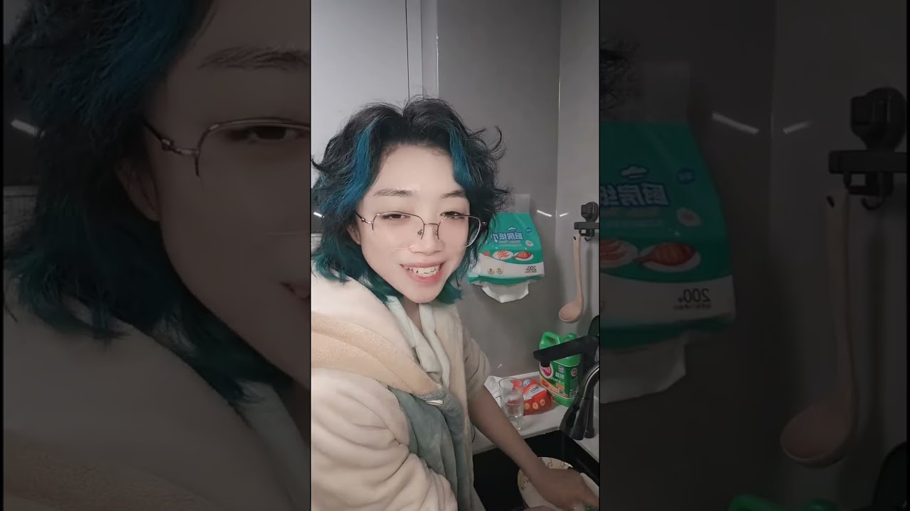 Live Xiaofeng (小风加载中) Come in and blow your shell 02.01.2026 