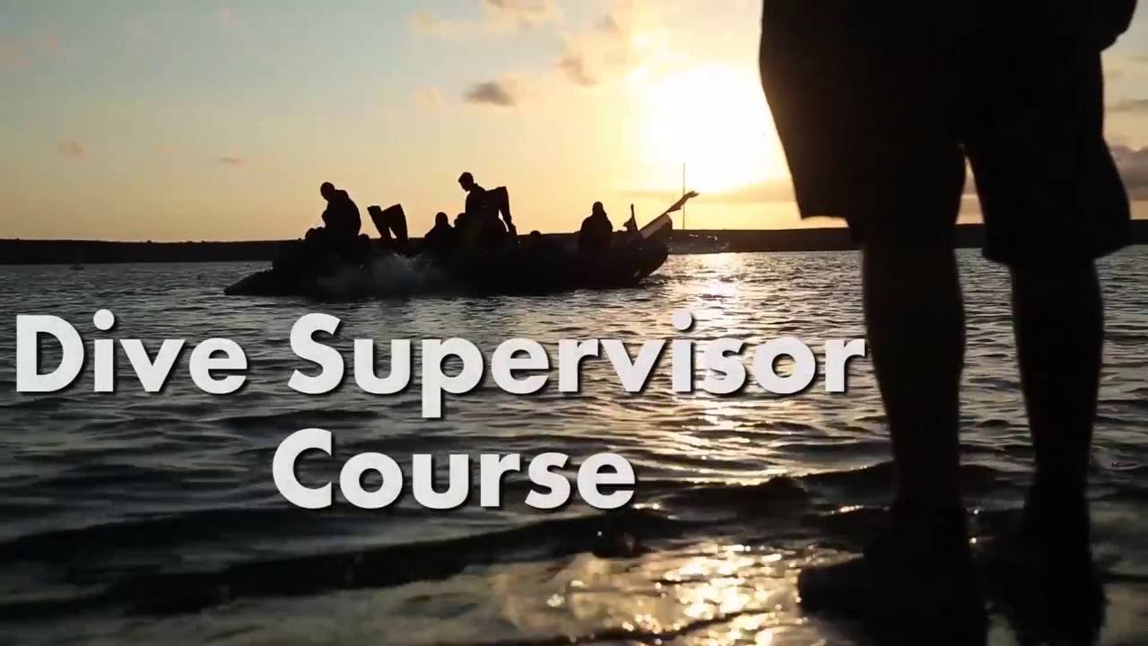 Recon Marines learn leadership in the water during the Dive Supervisor Course