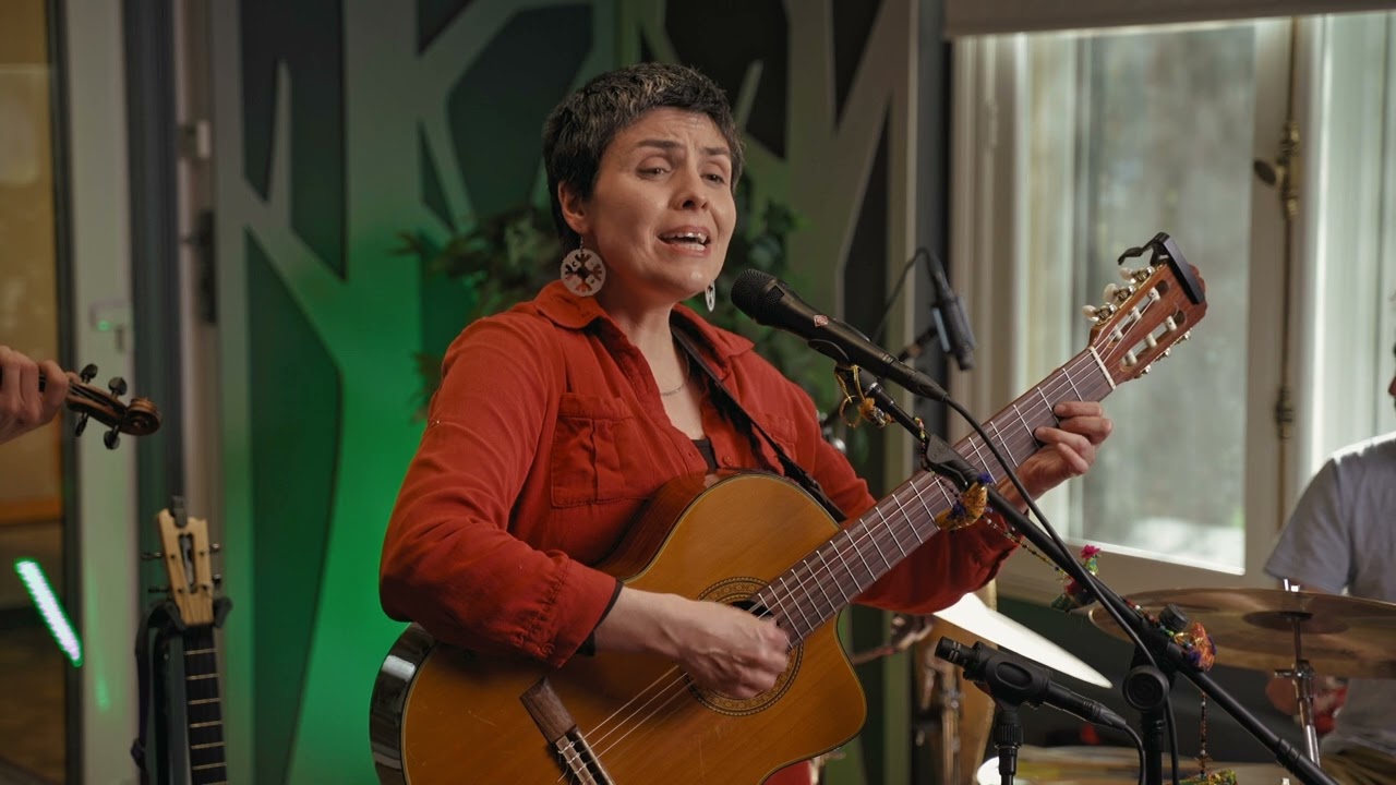 Elizabeth Morris  | Sesión en vivo 2021 | Vuelvo al mar | Grabado para Festival Raíces Bogotá andina