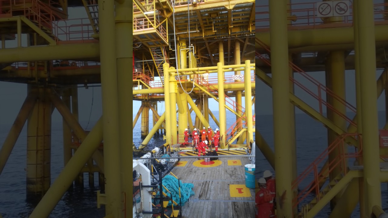 E 11 oil field. Miri offshore