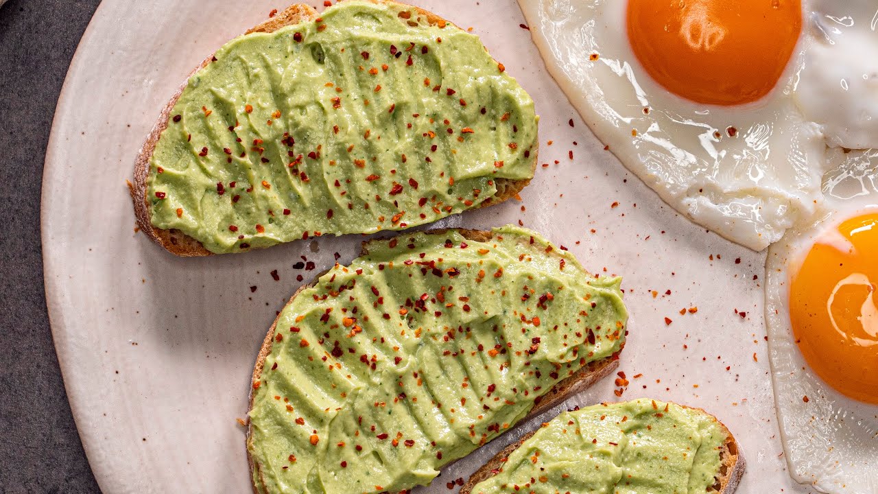 Crema de avocado cu branza de vaci si usturoi - Idei de retete