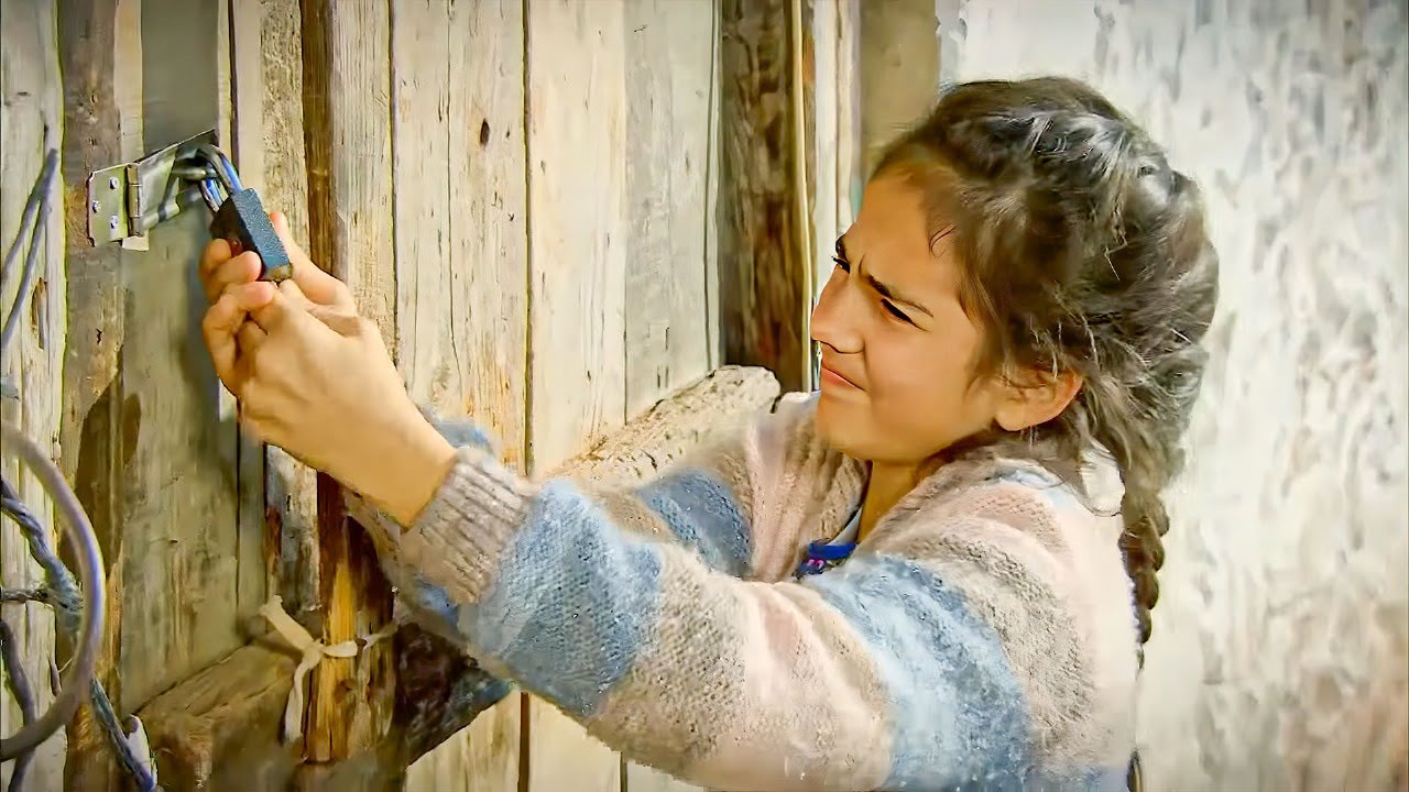 "رفيف ساعدتها لزهرة حتي تهرب من عذاب نيفين اليها "😓💔شوفوا شو صار ..!!💔