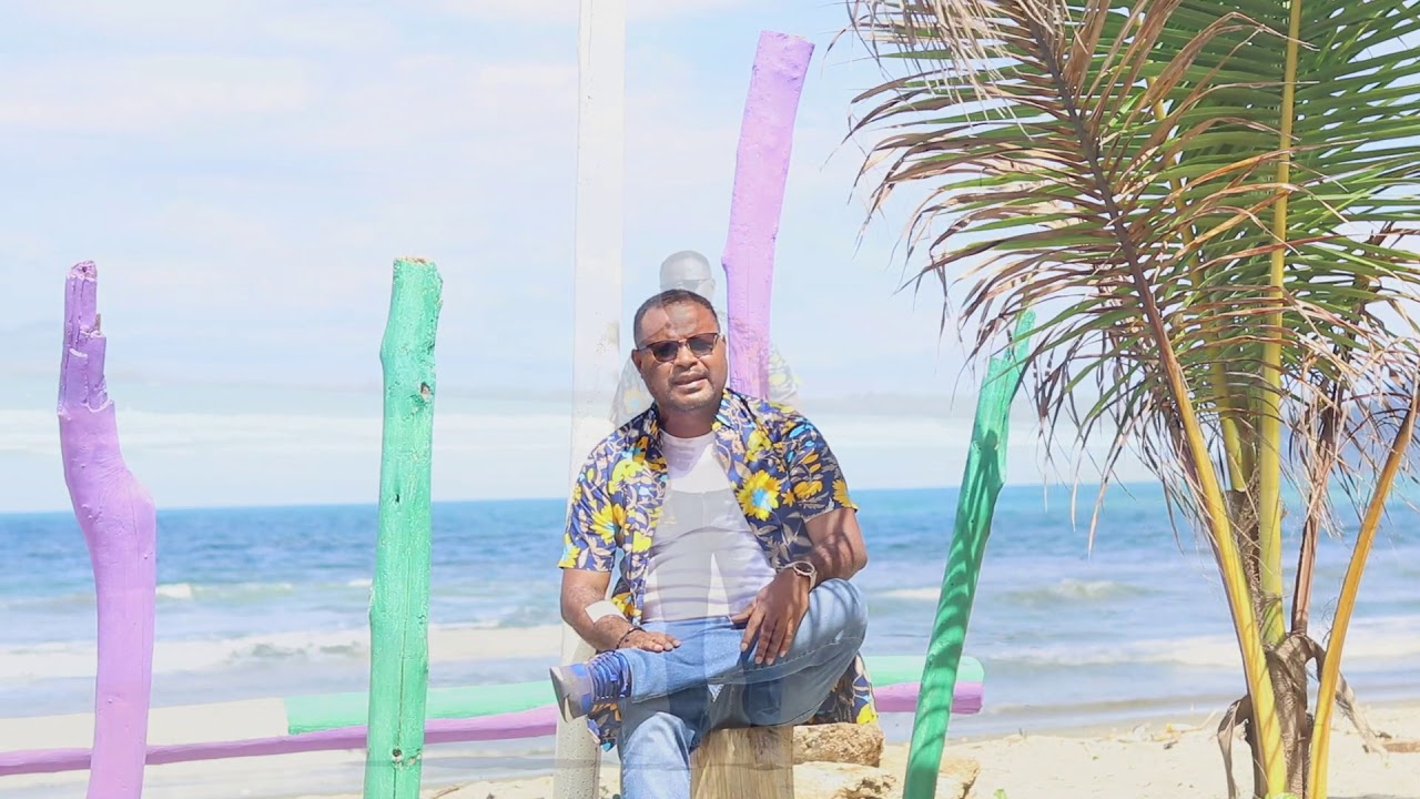 AUNTU MANINDAWE