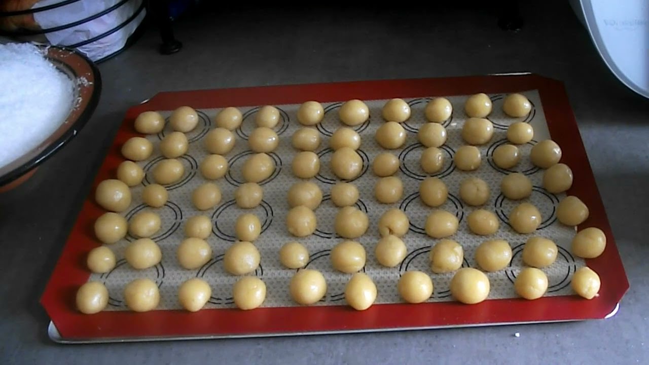 boule de coco gâteau de l'eid