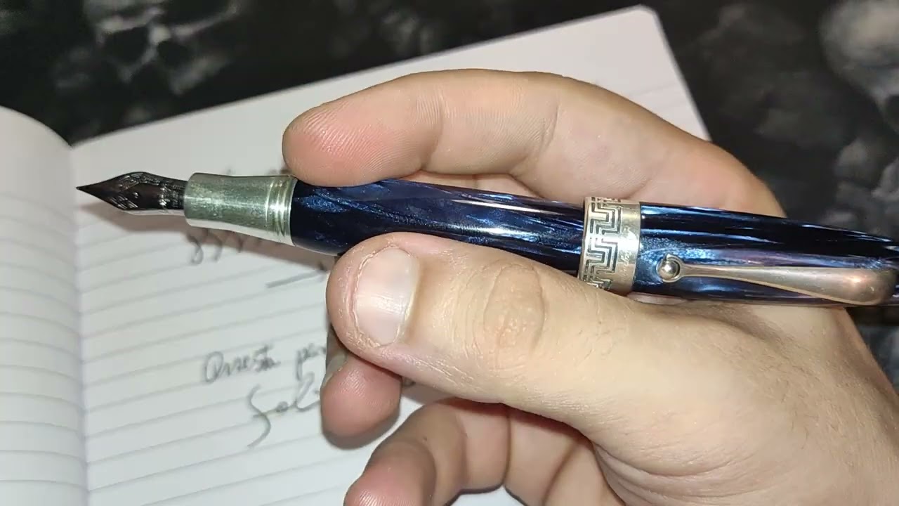 Recensione Montegrappa Mia limitata celluloide pennino EF oro 18 kt.