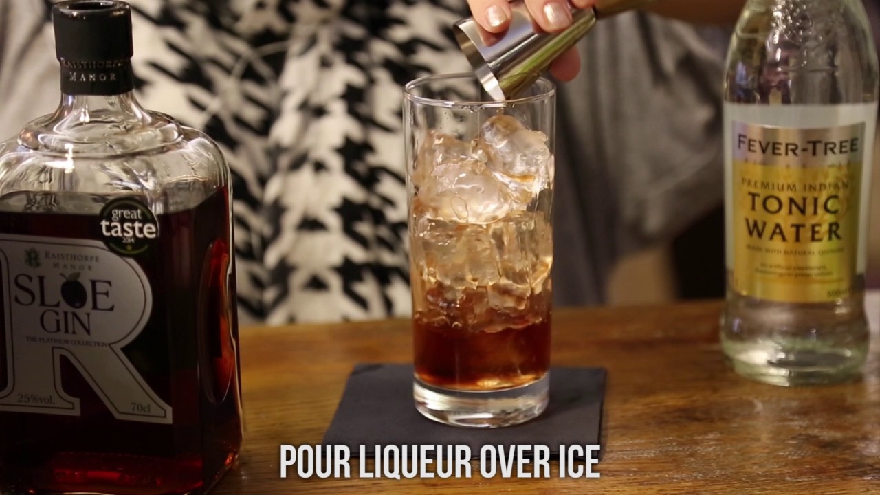 How to make a Sloe Gin & Tonic &ndash; with Fieldsports Magazine