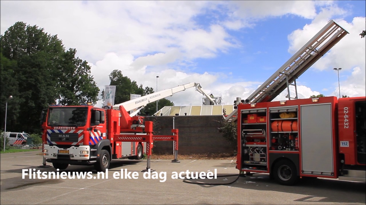 Flitsnieuws.nl - Dakbrand bij vv Heerenveense Boys