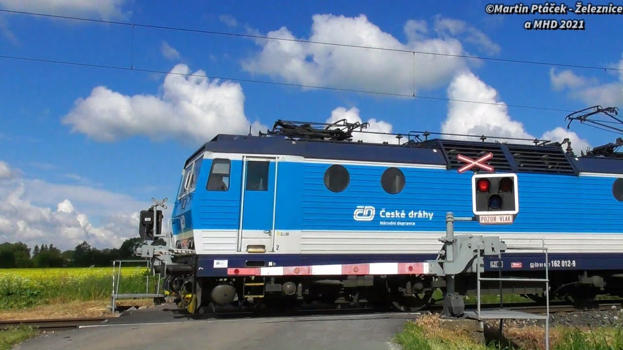 Železniční přejezd Velký Osek #5 - P4094 (AŽD 97) - 29.5. 2021 / Czech railroad crossing.