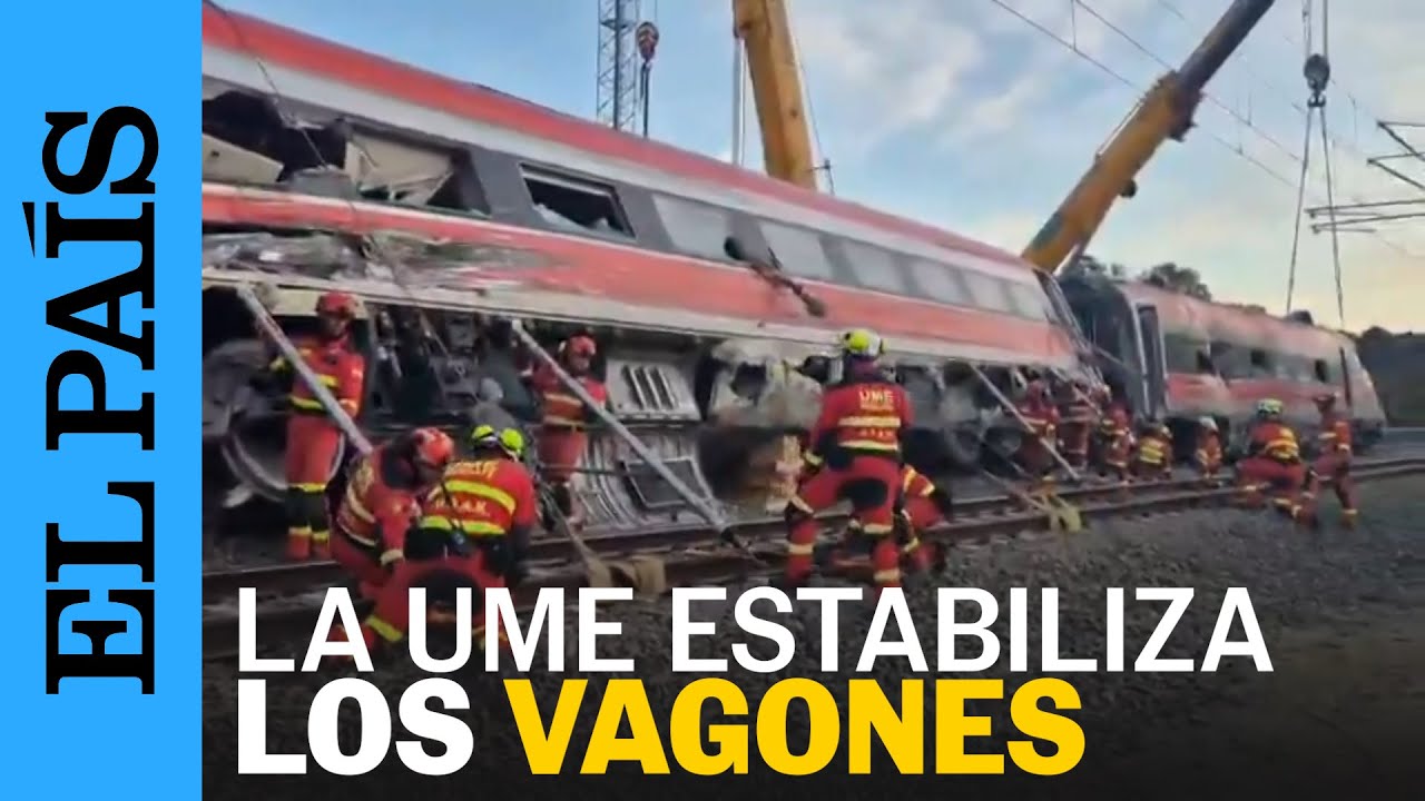 ACCIDENTE ADAMUZ | La UME estabiliza los vagones siniestrados para asegurar el rescate | EL PA&Iacute;S
