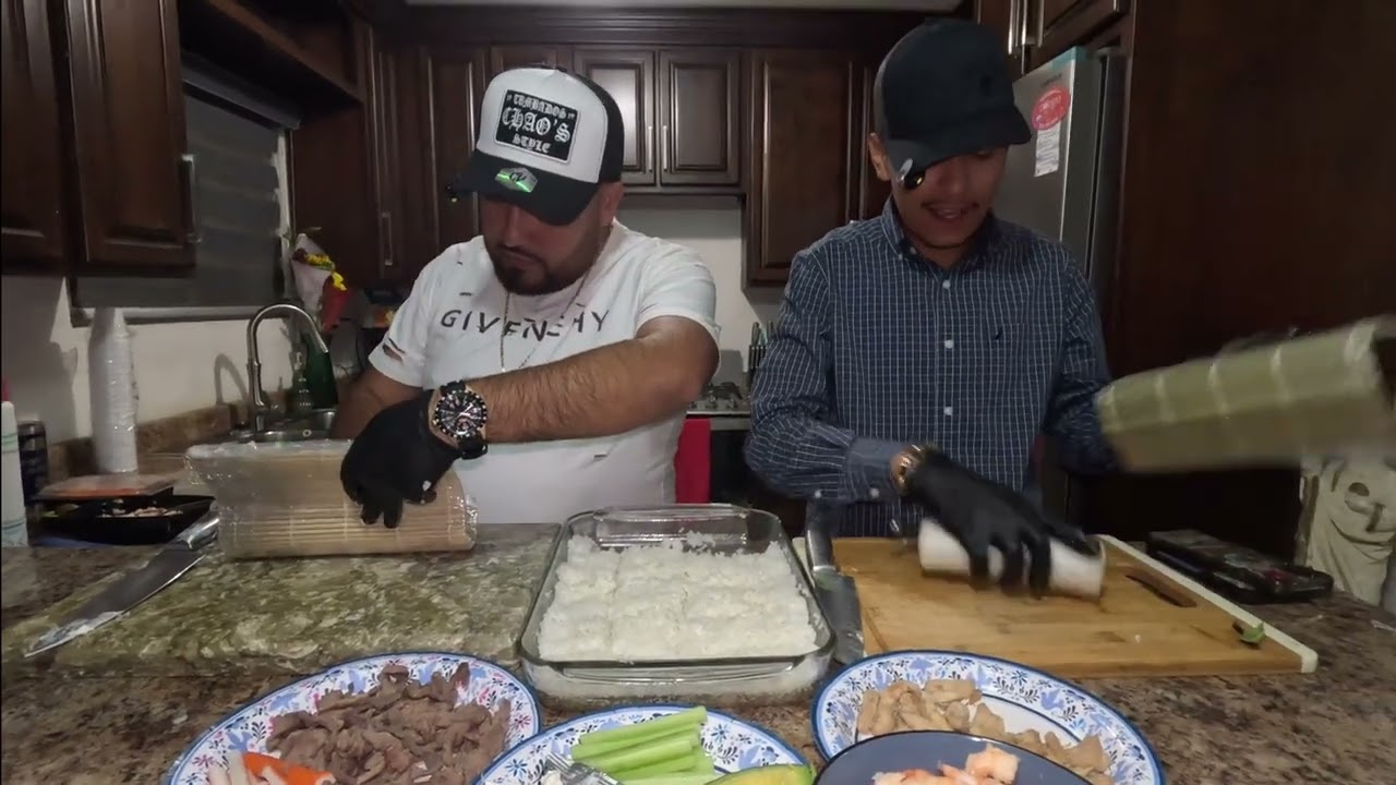 Sushi Casero Estilo Sonora 🔥🍣 | Cocinando con mi Primo Efrén | RaymonsTv