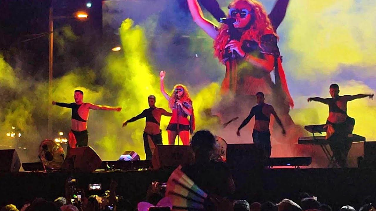Paulina Rubio - Sexy Dance (Live Performance) | Gay Pride Barcelona 2023