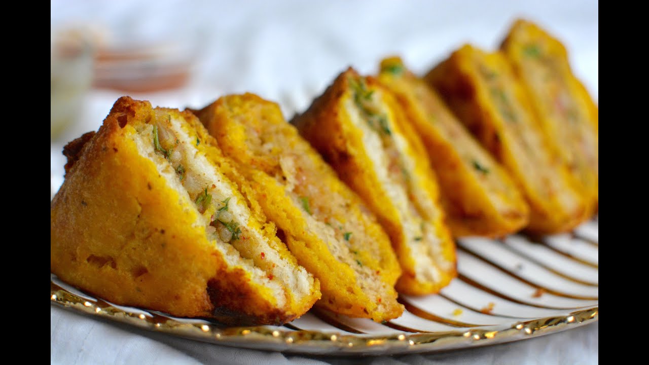 Stuffed Bread Pakoda Recipe | Aloo Bread Pakora | How To Make Bread Pakoda