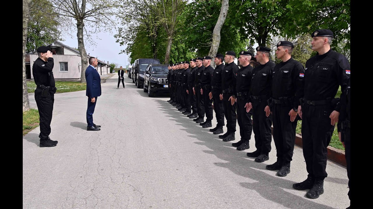 Ministar Aleksandar Vulin Vaskrs proveo sa pripadnicima SAJ