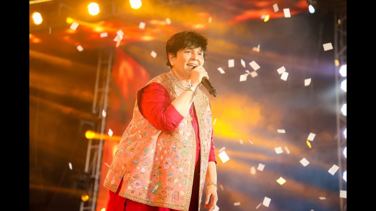 Falguni Pathak's Navratri Utsav 2024 - Day 8