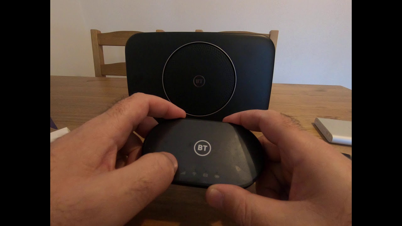 BT 4G modem Smart Hub box content, unboxing