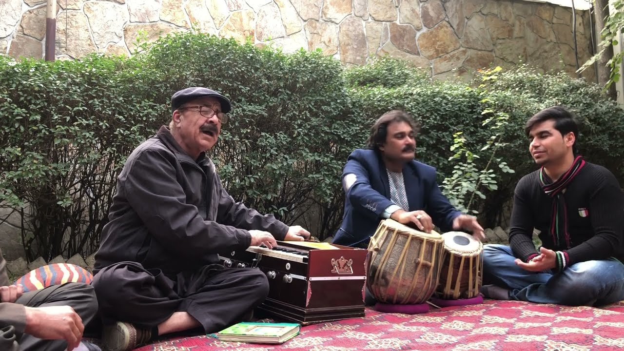 مه کوه نازونه جانانه ستا په یاری کی راته جوړ شو فساتونه - استاد منګل
