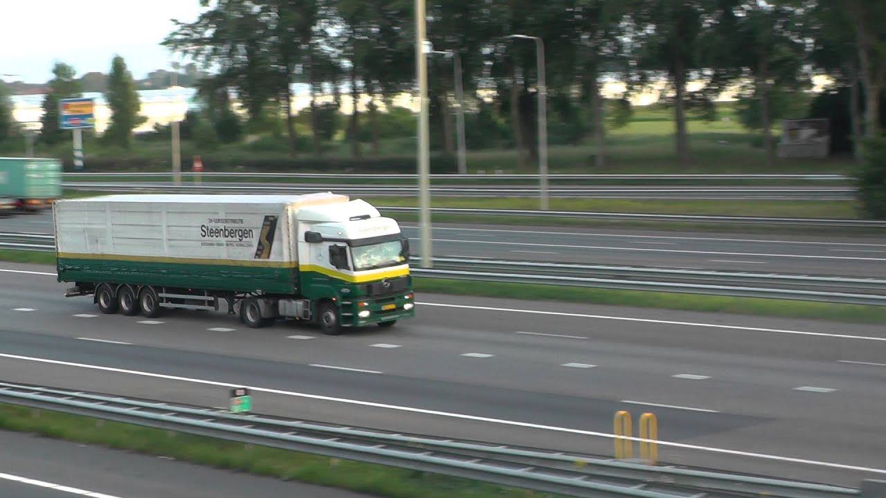 Filmpje van de snelweg, A15, knooppunt Ridderkerk, 14-7-2014