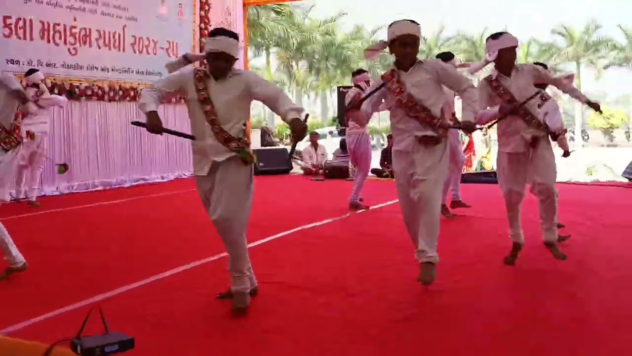 આહિર સમાજના રાસ ગરબાની ફુલ મોજ 🥰 || અનોખો આનંદ સાથે મોજ નિહાળો વિડીયો 😍 || 