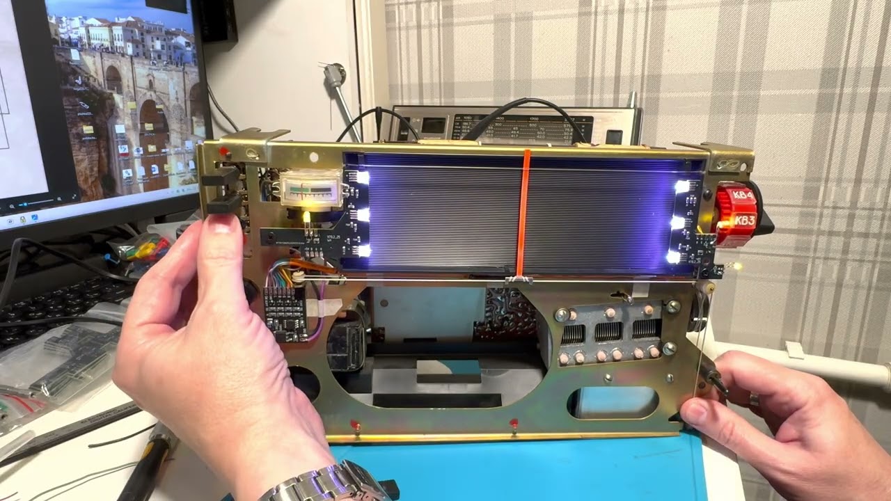 RGB подсветка в радиоприемник Океан-214.