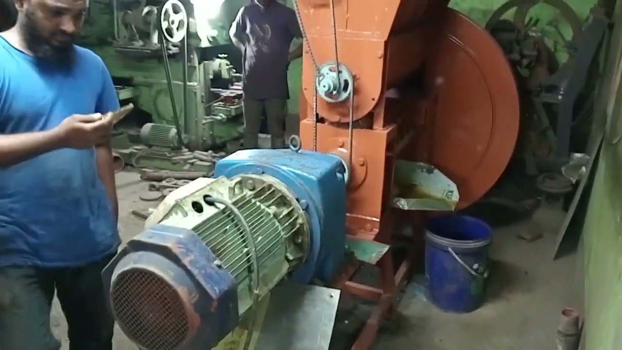 কাঠের ঘানি মেশিন & এক্সপেলার (Ghani & Expeller Machine), কুমিল্লা জেলা পদুয়ার বাজার বিশ্বরোড। 