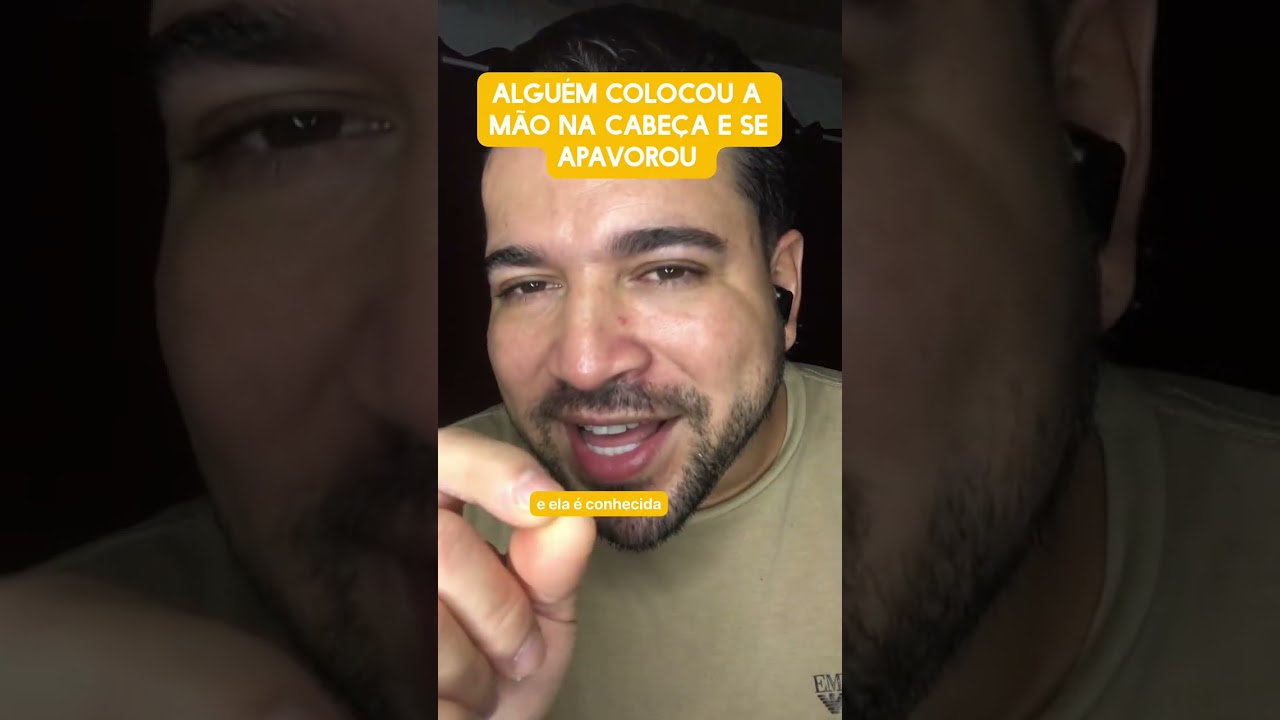 Alguém colocou a mão na cabeça e se apavorou 