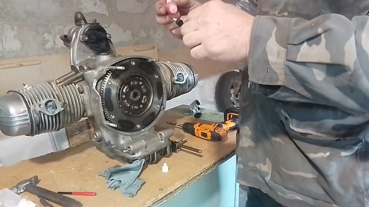 Восстановление резьбы на головках,замена сальников.