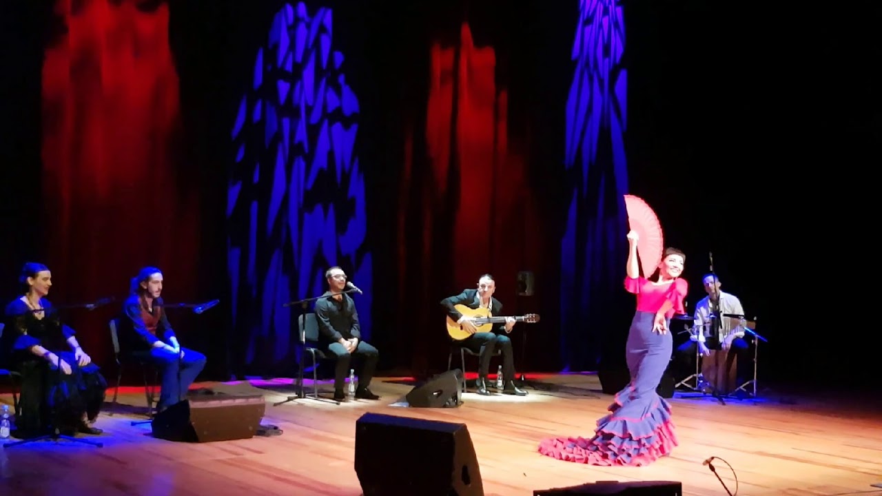 Youmiko La Paloma Alegria z bata de cola Filharmonia Kaszubska 19.01.2018