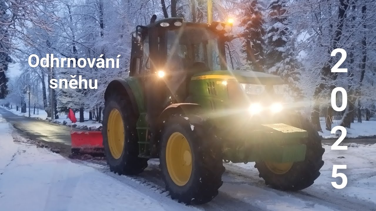 Odhrnování sněhu s John Deere 6130M