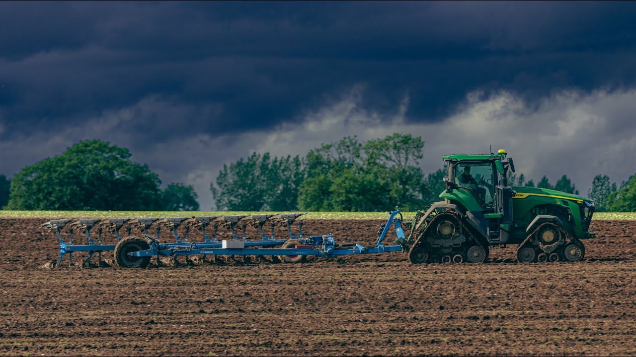 John Deere 8RX 410 with Lemken 9 Furrow Plough: Epic Farming Action
