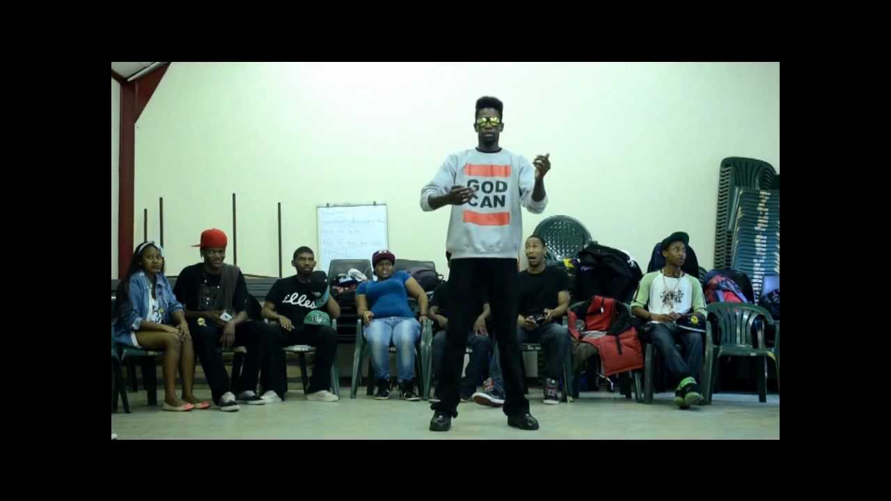 Robot Boii Performance