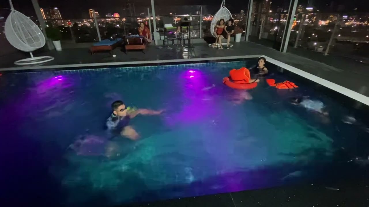Bé Bơi tại Bể Mini Khách Sạn #kids #swimming #views #travel #danang #dulich #travel 