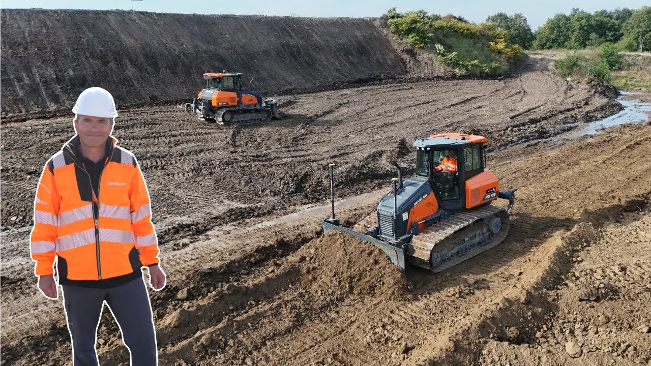 Develon DD130-7 Dozer GETS an UPGRADE with Leica Geosystems 3D Machine Control!