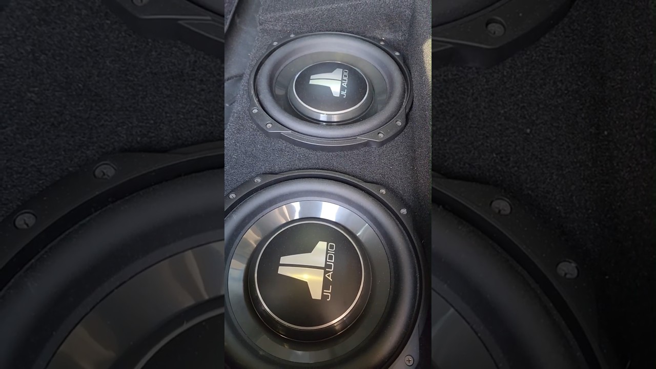 Testing JL Audio & Kicker Sound QUALITY!!! #loudbass #jlaudio #kickeraudio #soundsystem #basshead