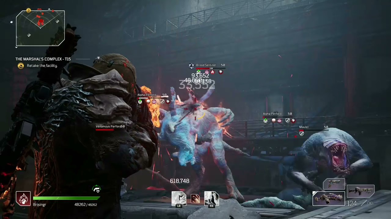 Outriders - Pyro walks through everyone...LITERALLY. Insane Debuff and Status Power Tank Build