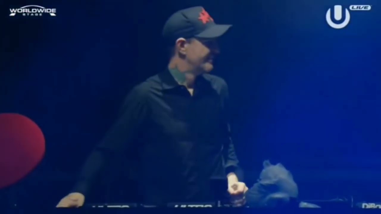 Deadmau5 playing Animals - Martin Garrix @Ultra 2025