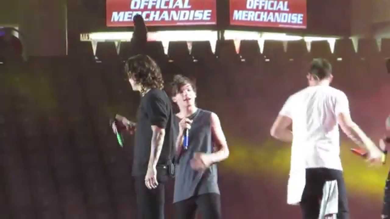 One Direction - OTRA Sydney 7 February 2015 – What Makes You Beautiful